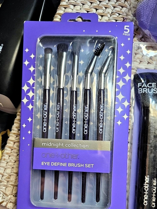 one+other Other - 5 Sets one+other Amazon  Midnight Collection Eye Define Brush Set Makeup Brush